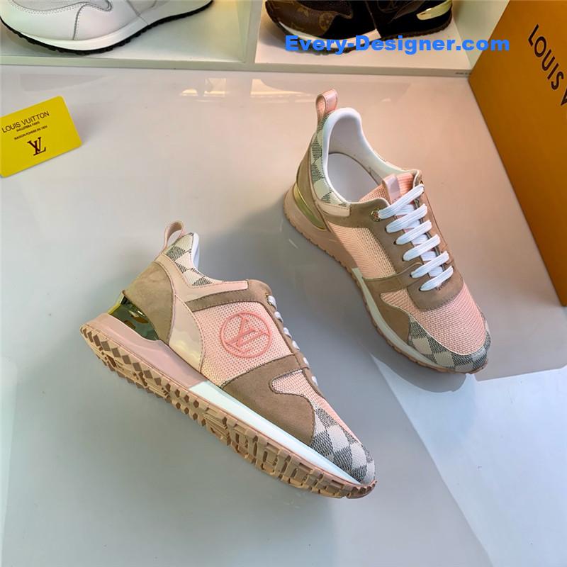 l0vis Vvtt0n lv run away sneakers