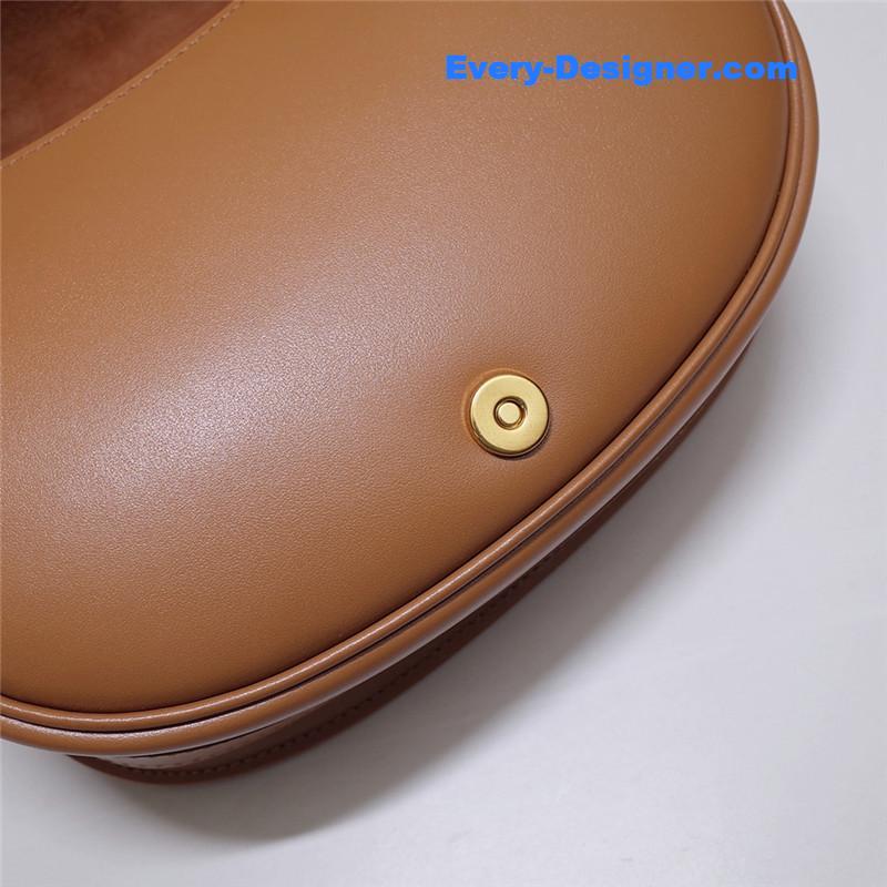 medium D10r bobby bag