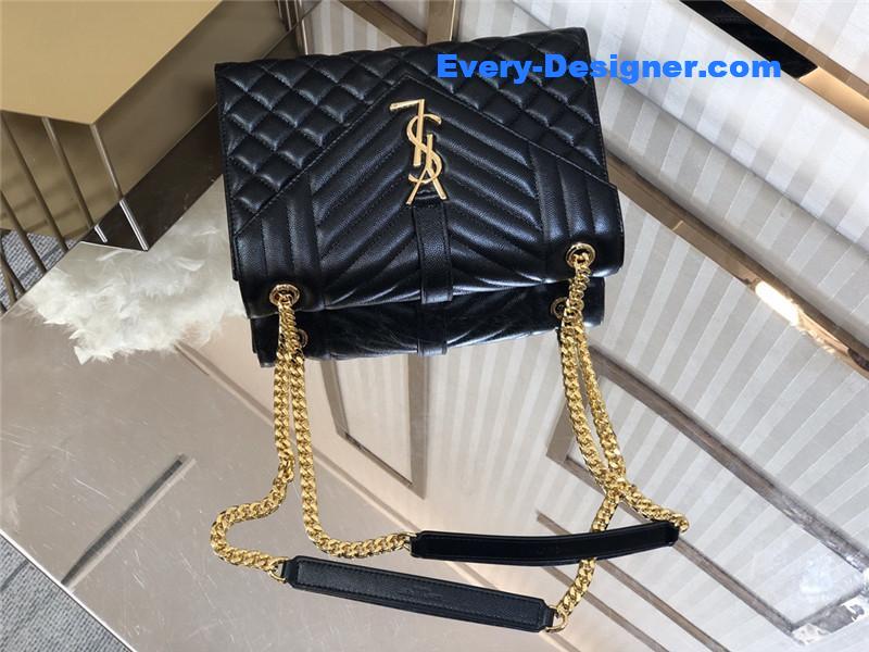 Y51 medium envelope shoulder bag