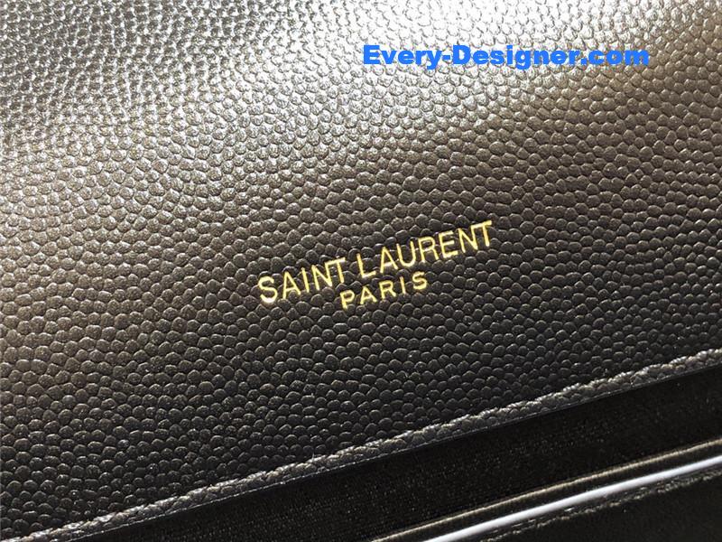 Y51 medium envelope shoulder bag