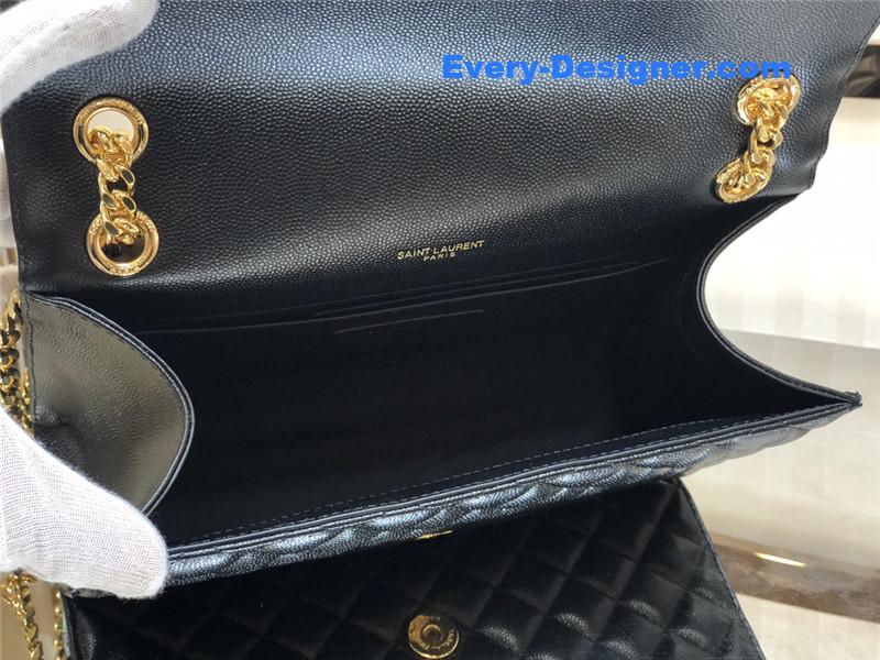 Y51 medium envelope shoulder bag