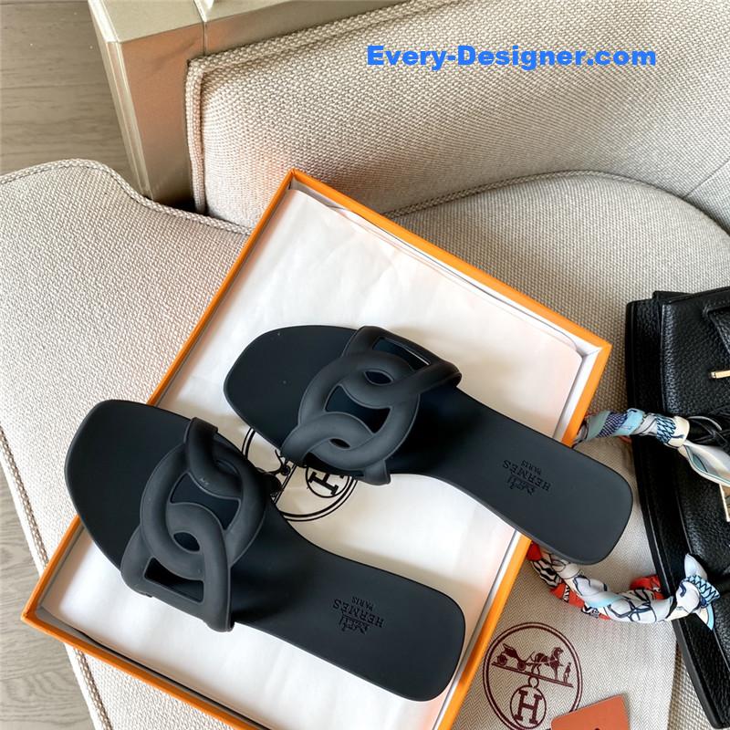 H**me5 new classic pig nose chain slippers