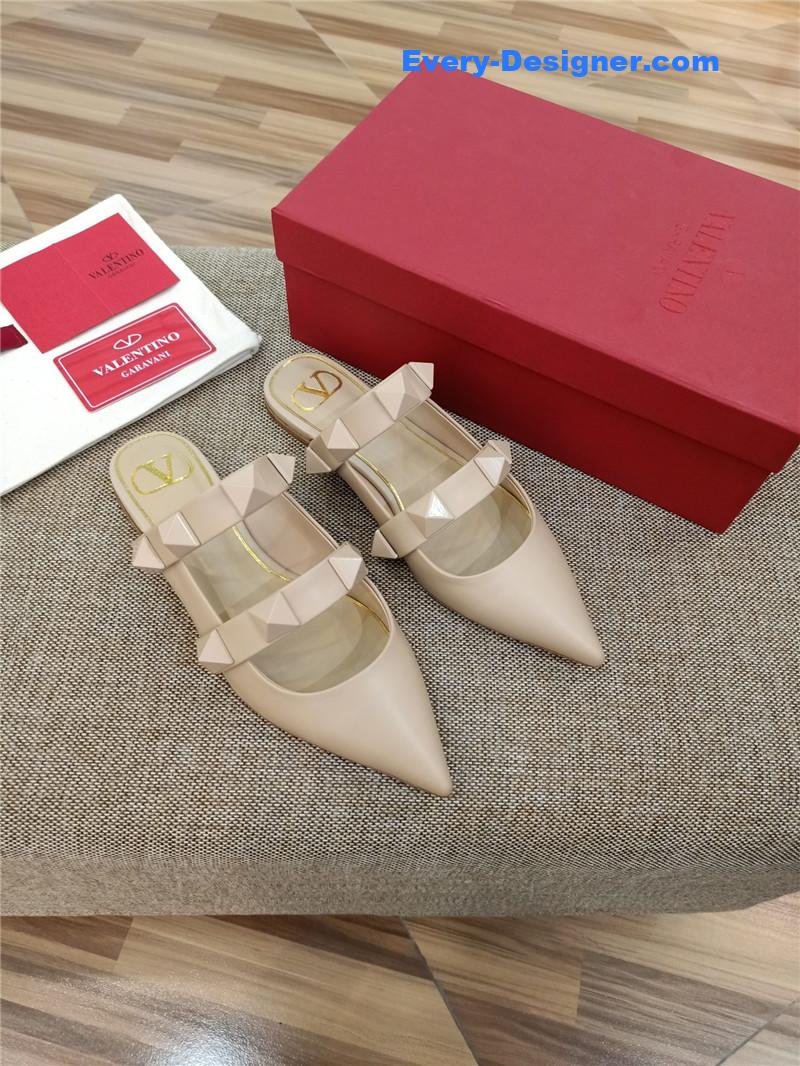 Va1e*ntin0 logo bronzing sandals