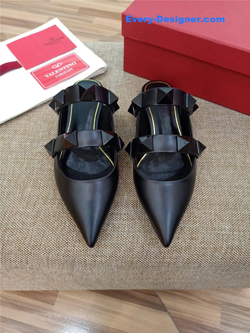 Va1e*ntin0 logo bronzing sandals