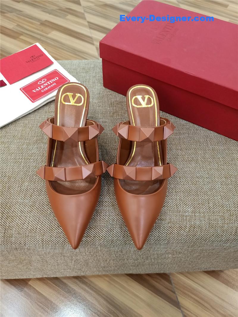 Va1e*ntin0 logo bronzing sandals