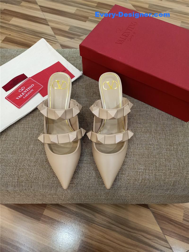 Va1e*ntin0 logo bronzing sandals