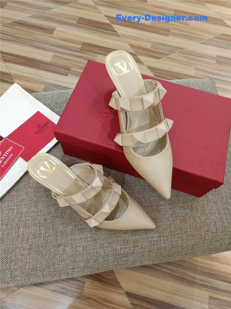 Va1e*ntin0 logo bronzing sandals