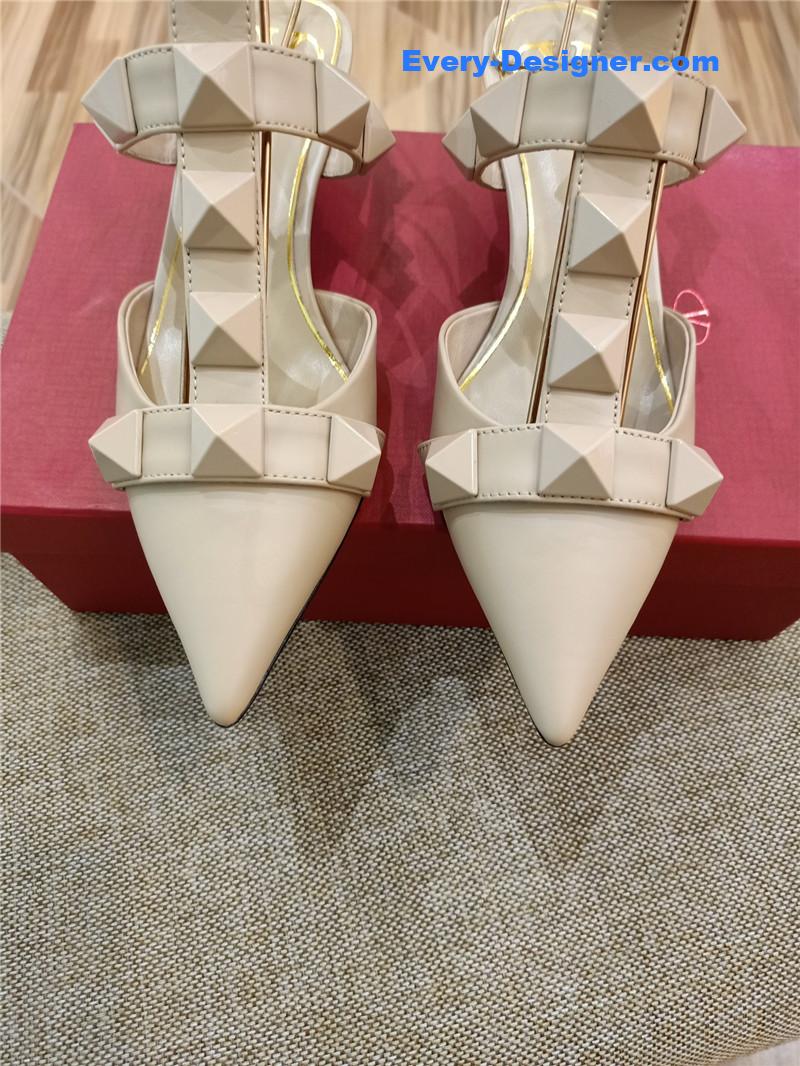 Va1e*ntin0 logo bronzing sandals