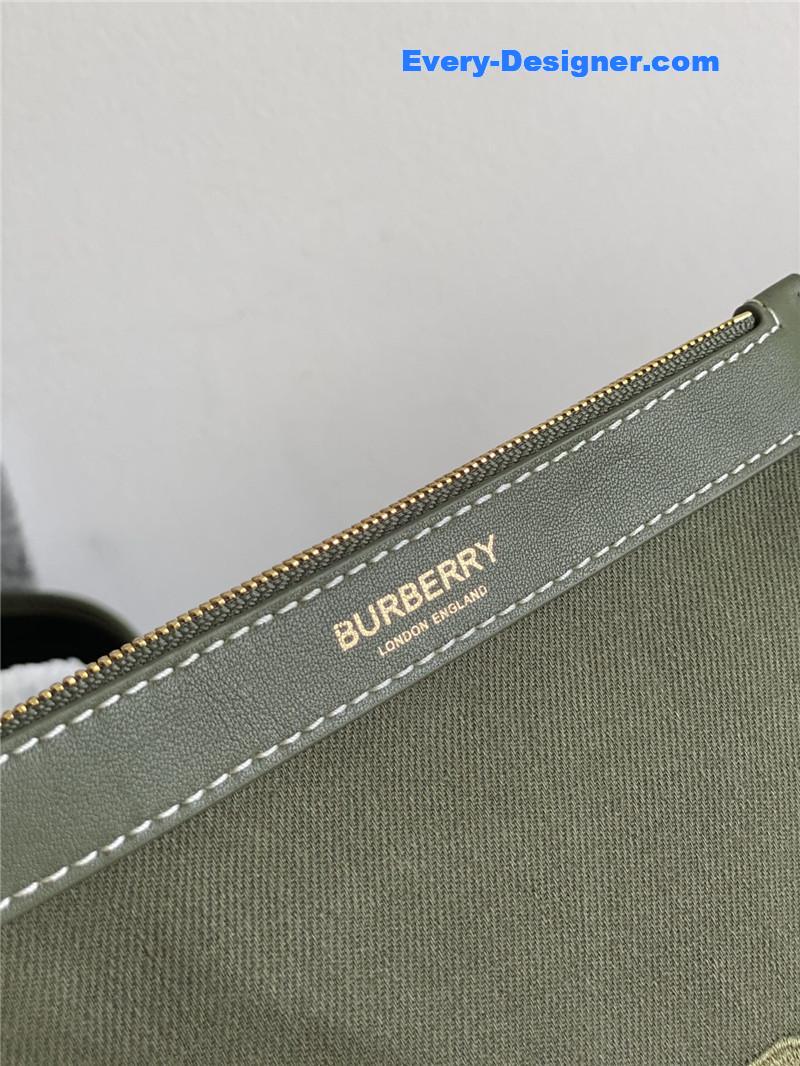 Bv*b*rry beach tote bag