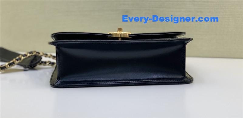 Ch**el chain flap bag