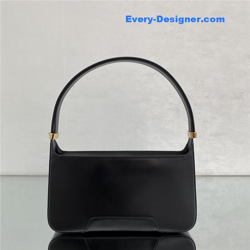 Bv*b*rry tb shoulder bag