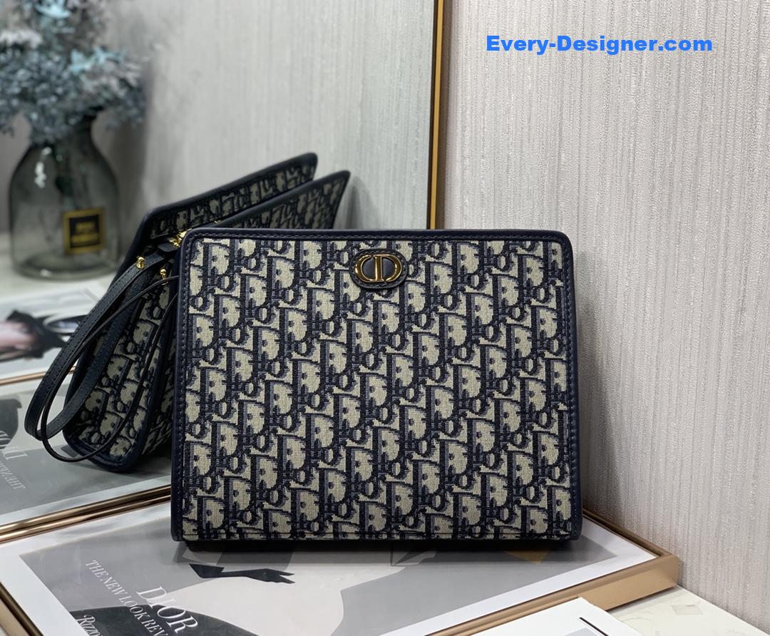 D10r oblique canvas clutch