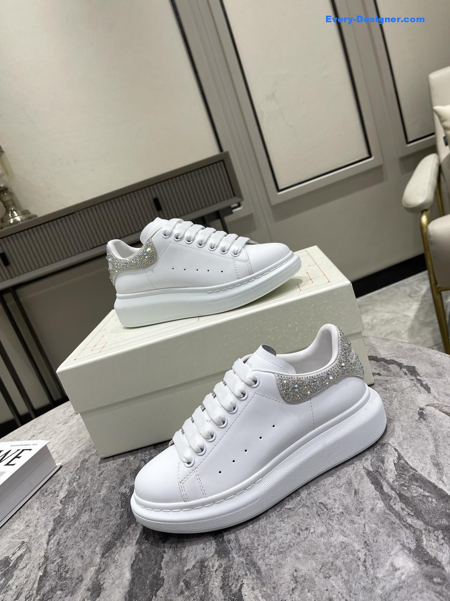 a1exa*der Mcqv*en couple sneakers