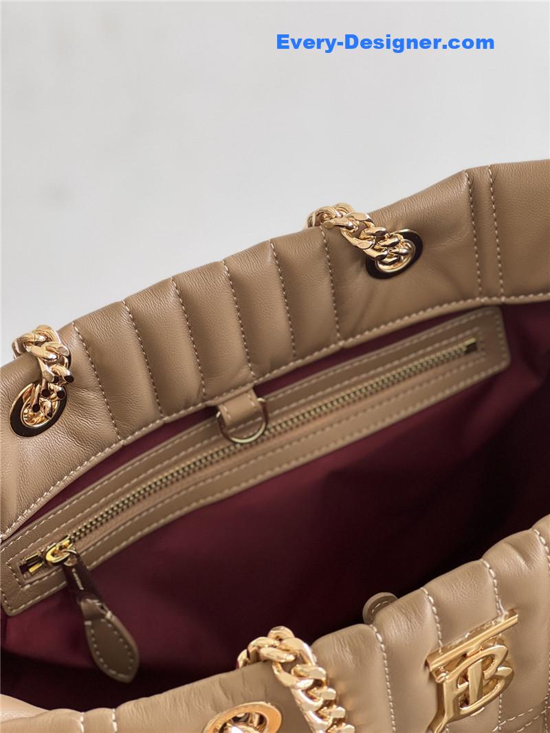 Bv*b*rry shopping bag