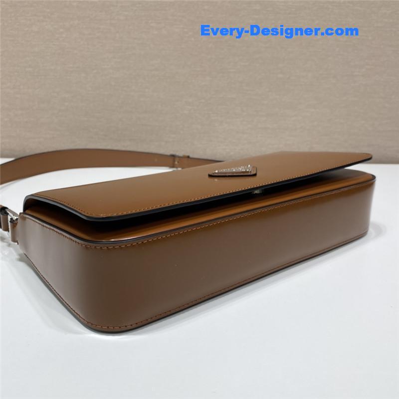 Pra*a brown brushed leather femme bag