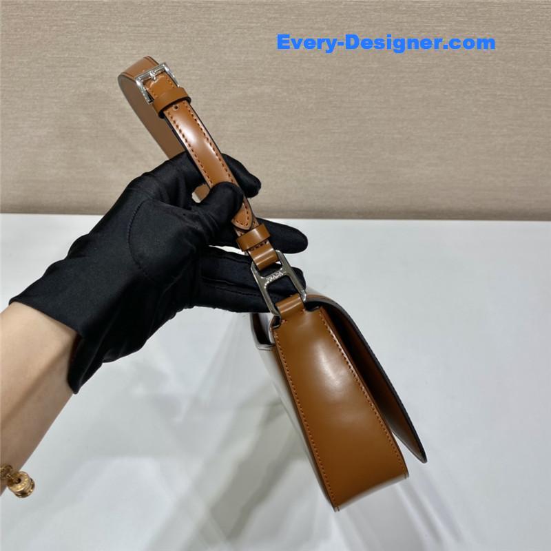 Pra*a brown brushed leather femme bag