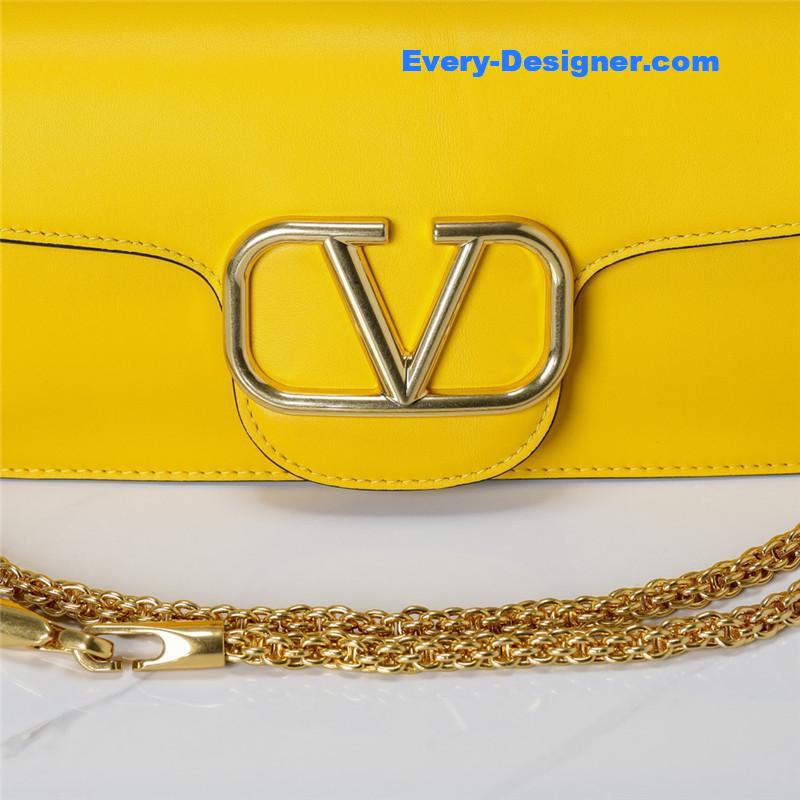 Va1e*ntin0 vlogo signature shoulder bag