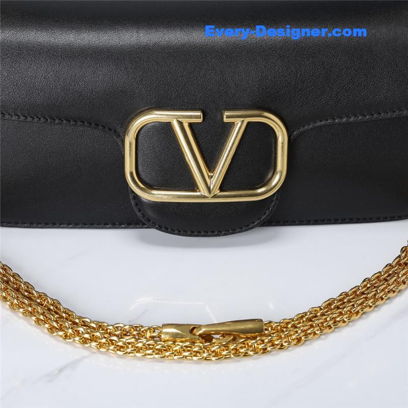Va1e*ntin0 vlogo signature shoulder bag