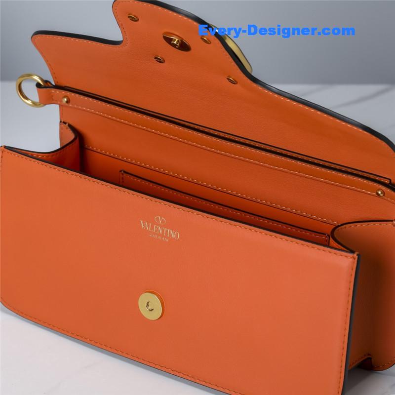 Va1e*ntin0 vlogo signature shoulder bag