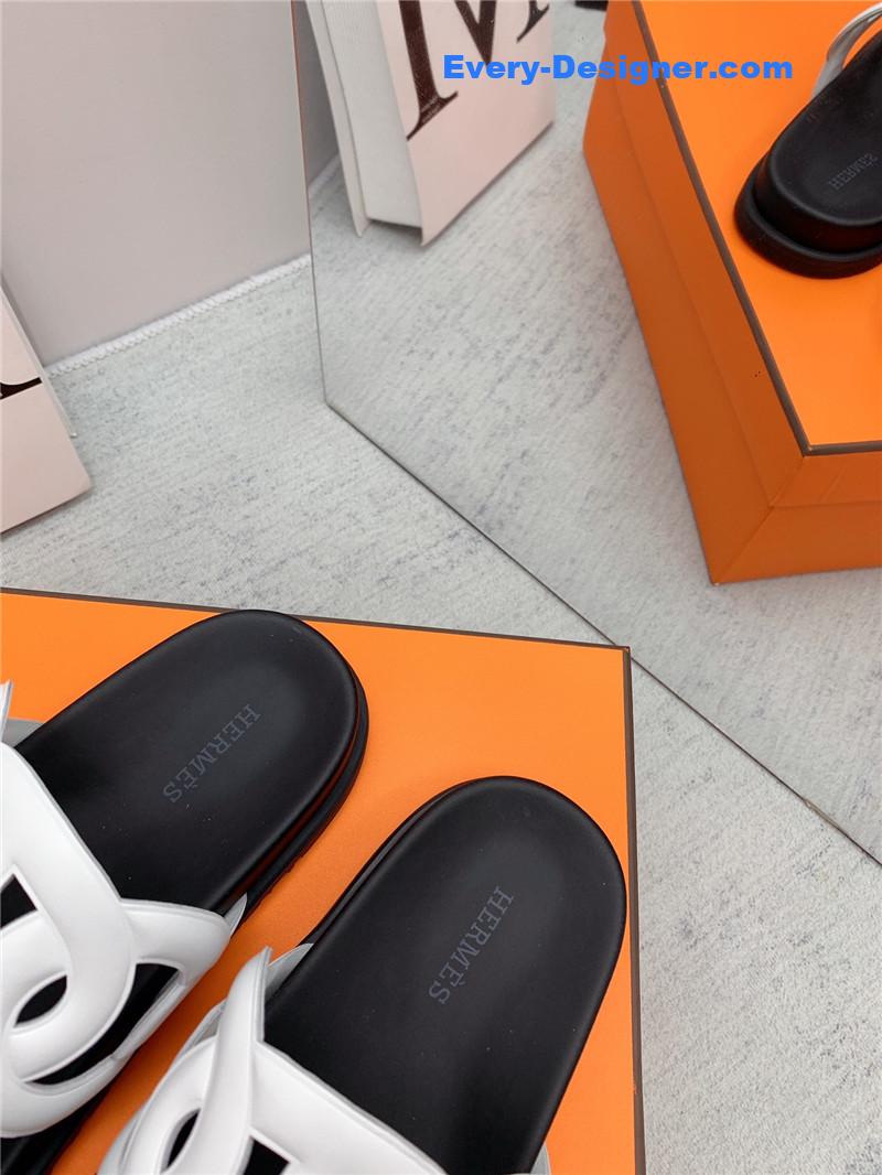 H**me5 couple shoes