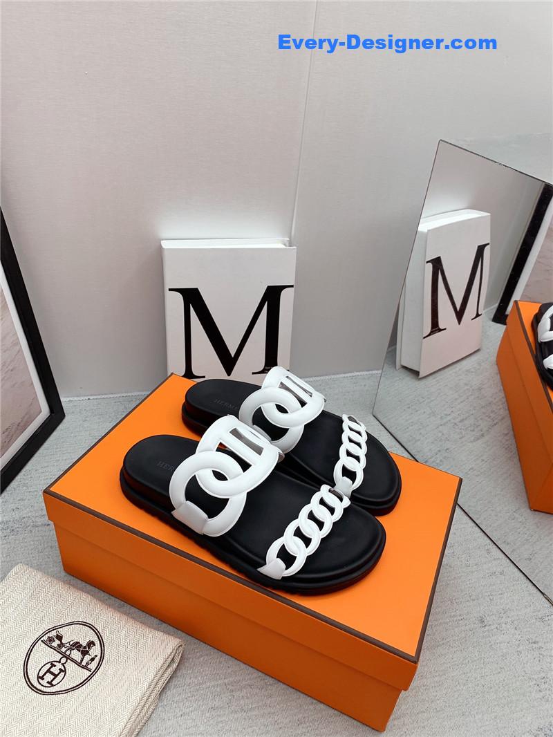 H**me5 couple shoes