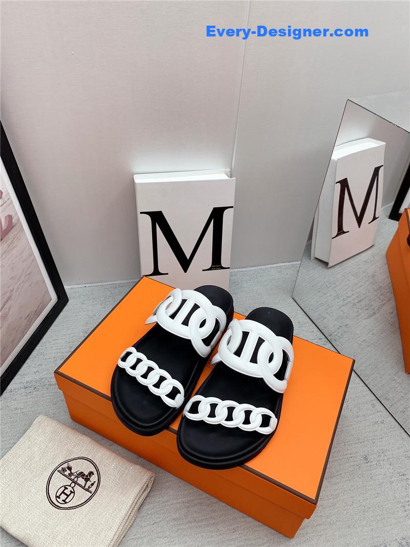 H**me5 couple shoes