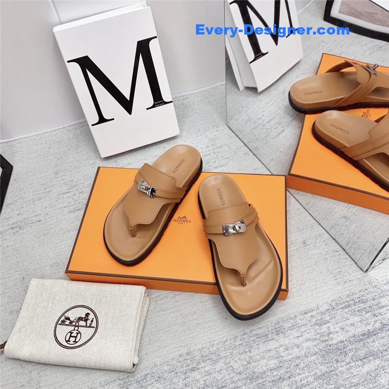 H**me5 couple shoes