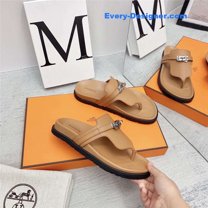 H**me5 couple shoes