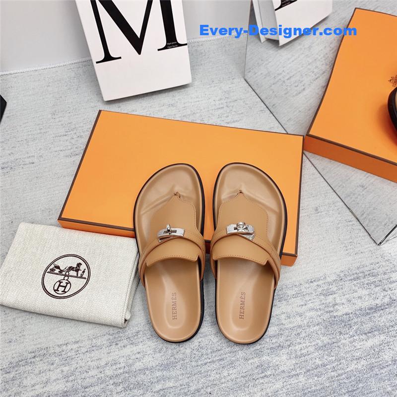 H**me5 couple shoes