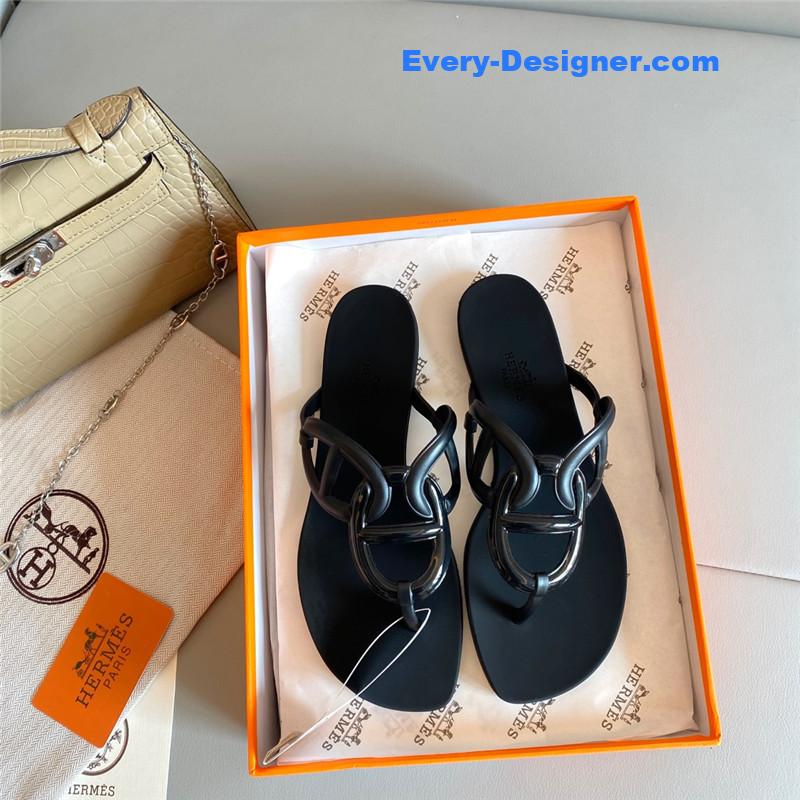 H**me5 new pig nose chain flip flops