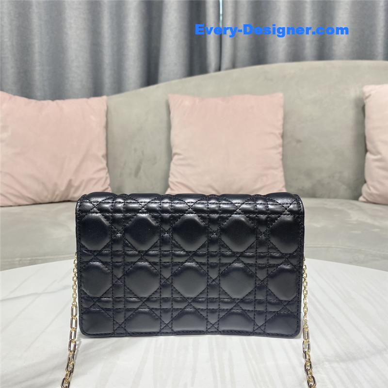 lady D10r clutch