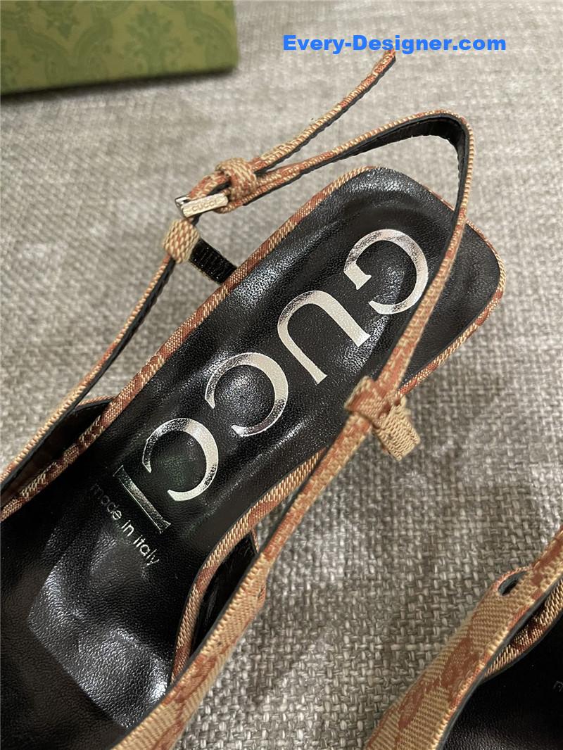 Gvc*1 back air sandals