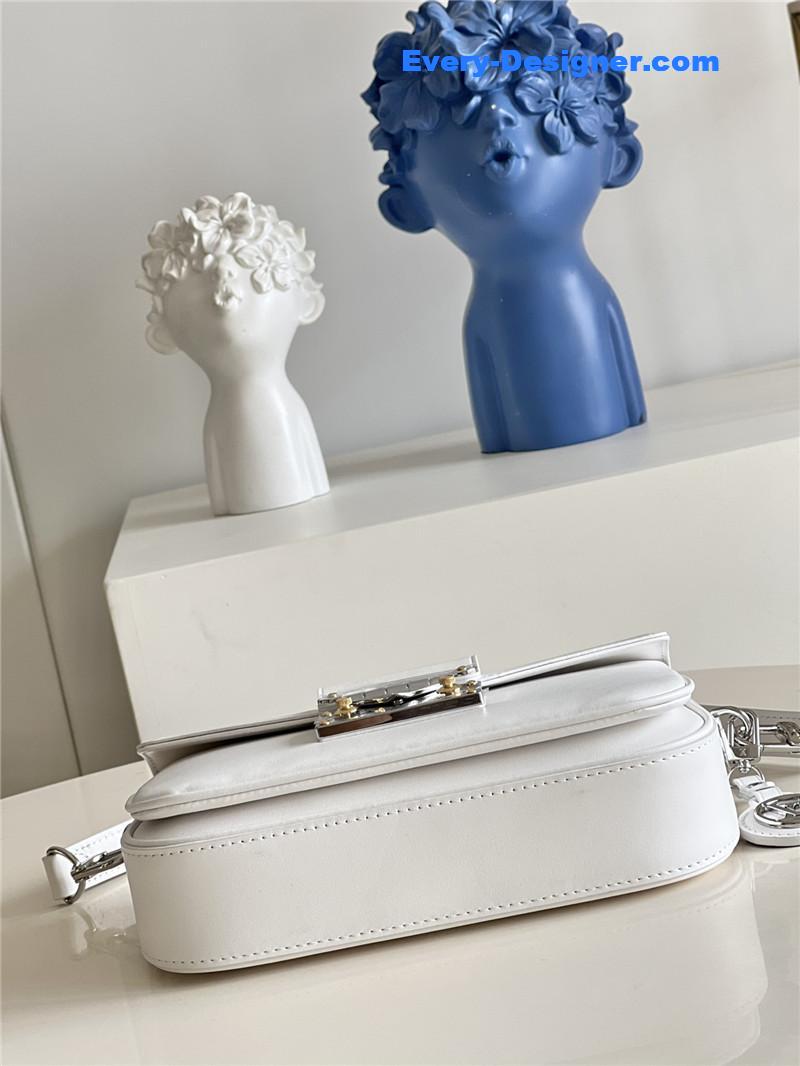 l0vis Vvtt0n lv sling h27 bag white