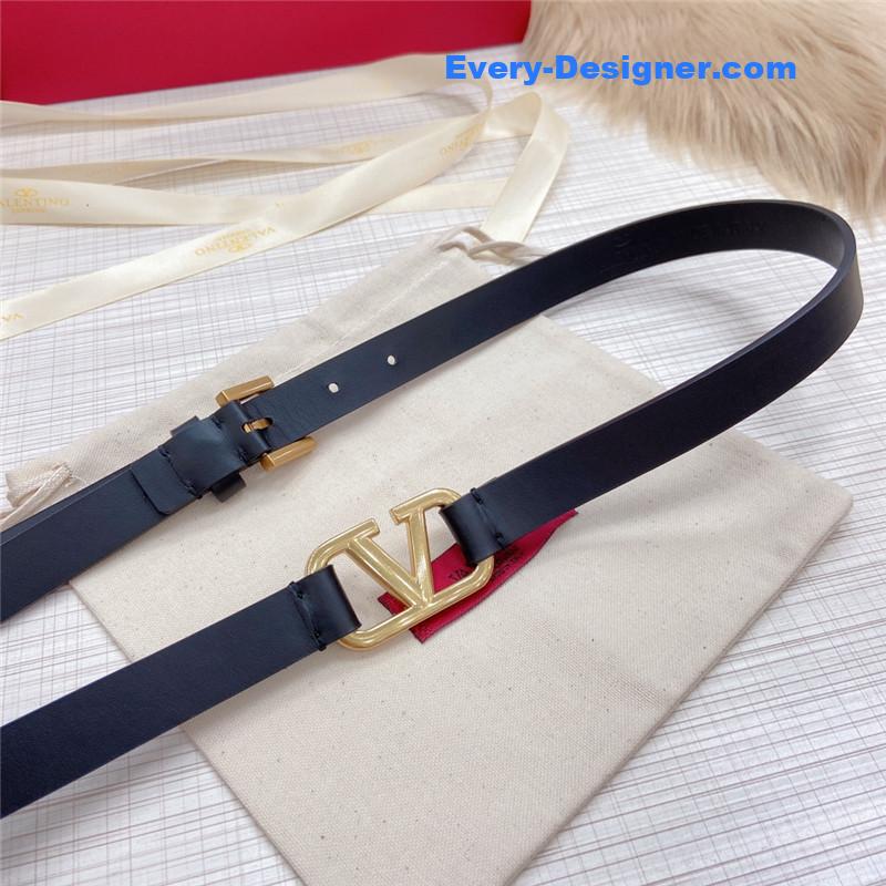 Va1e*ntin0 v buckle belt