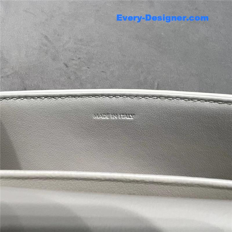 Ce1i*e triomphe chain shoulder bag