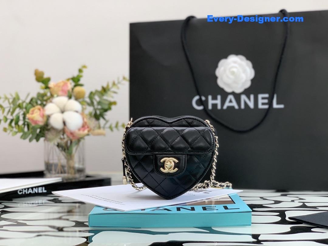 ch**el D1am0nd heart-shaped chain bag