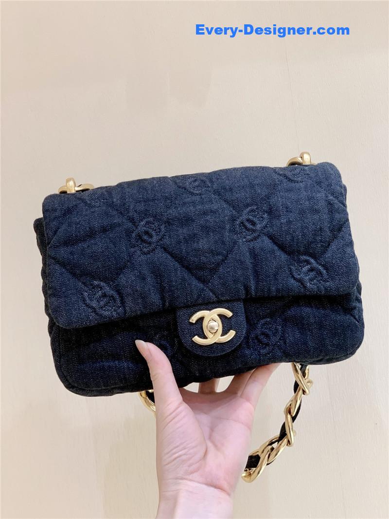 Ch**el denim chain shoulder bag