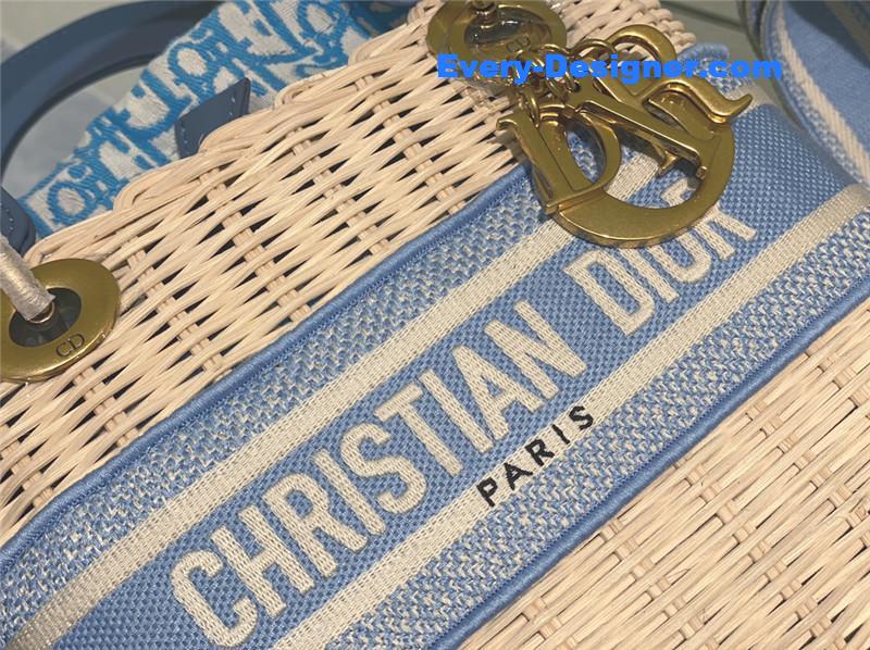 lady D10r woven bag