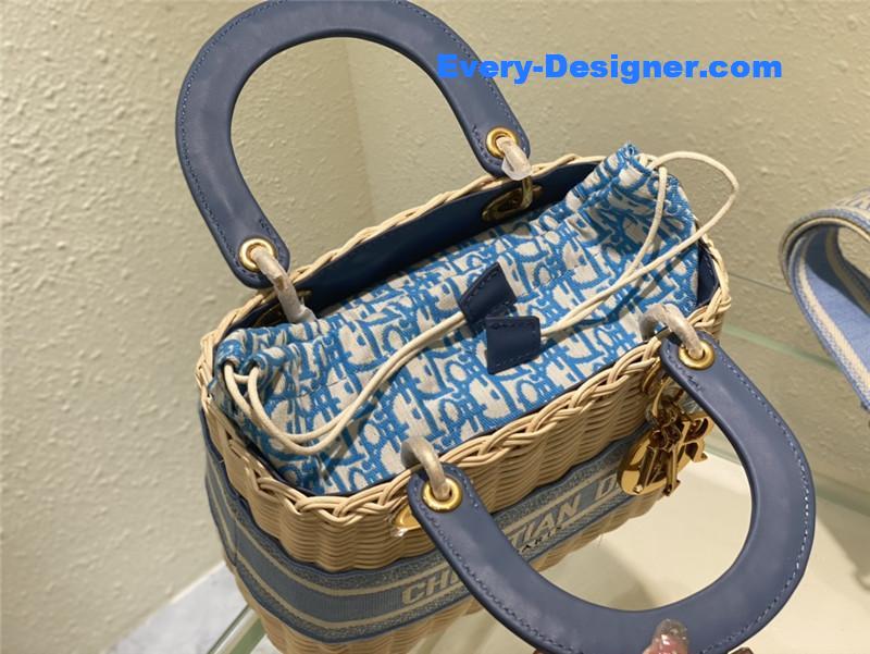 lady D10r woven bag