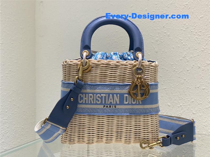 lady D10r woven bag