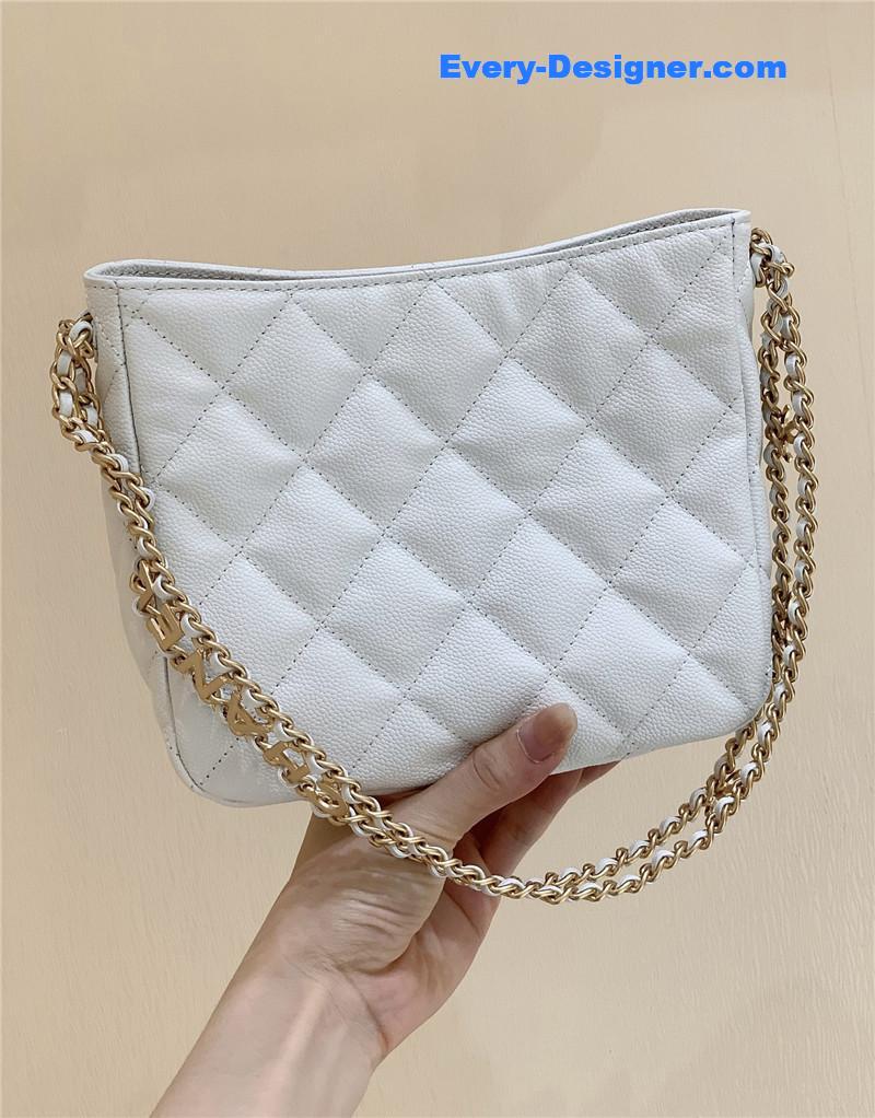 Ch**el hobo bag with chain