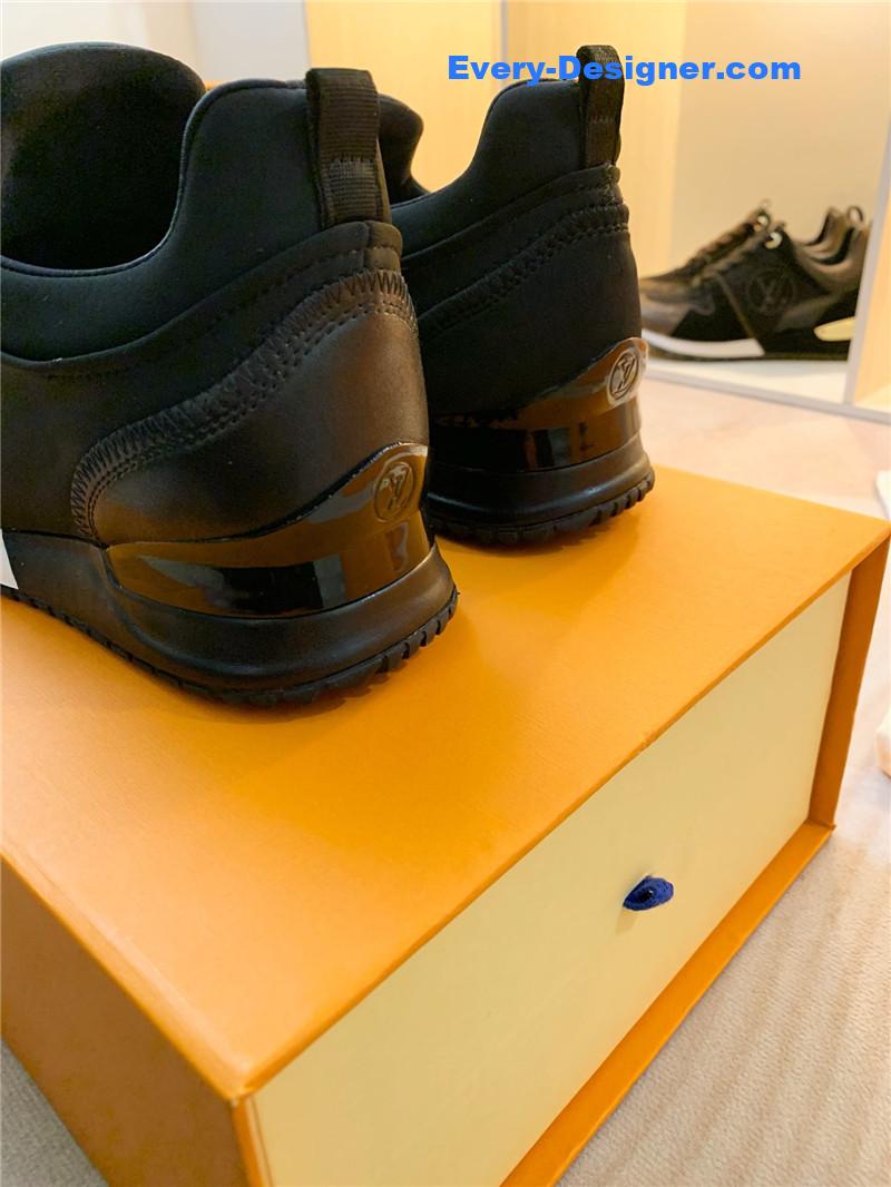 l0vis Vvtt0n lv run away sneakers