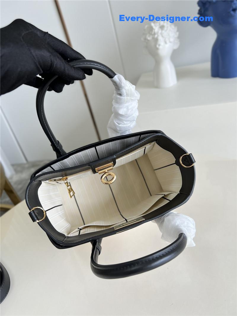 l0vis Vvtt0n lv on my side bag small