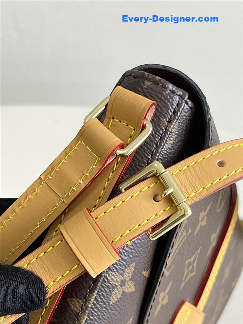 l0vis Vvtt0n lv crossbody saddle bag
