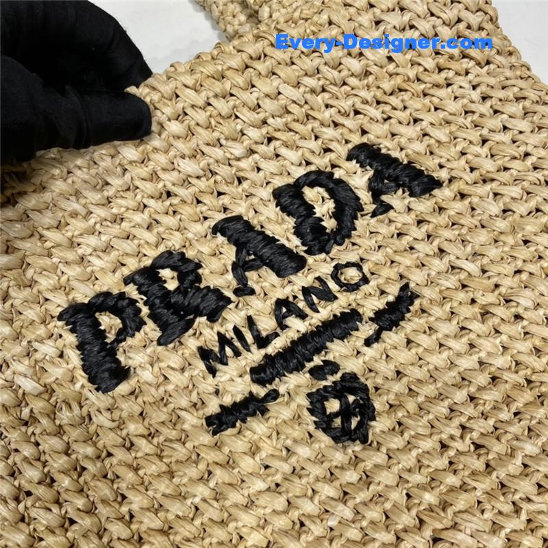 Pra*a fiber tote bag