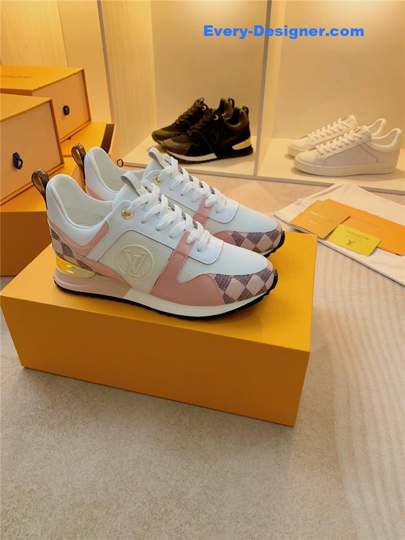 l0vis Vvtt0n lv run away sneakers