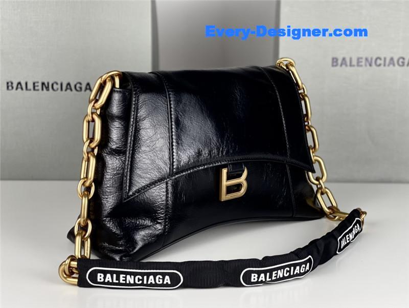 Ba1en*iaga downtown chain shoulder bag