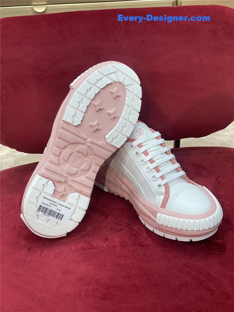 l0vis Vvtt0n lv early spring new color squad sneakers