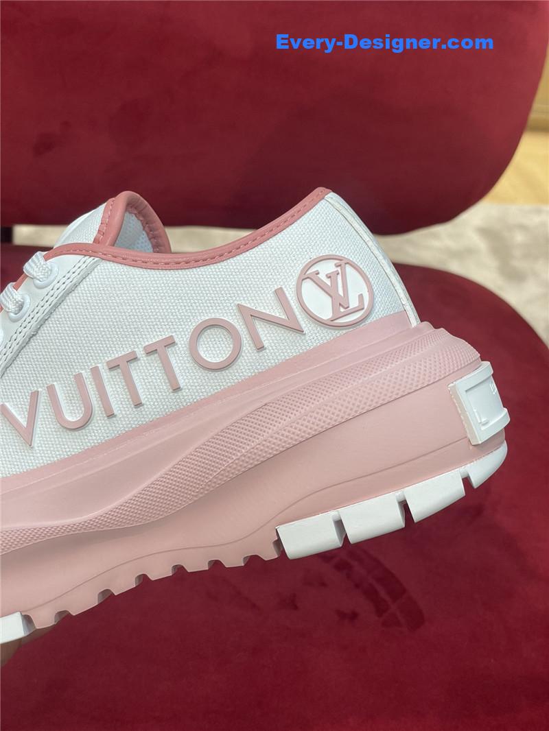 l0vis Vvtt0n lv early spring new color squad sneakers
