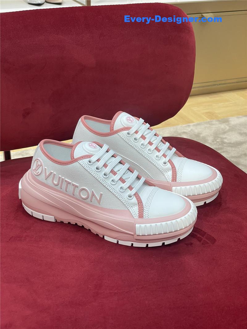 l0vis Vvtt0n lv early spring new color squad sneakers